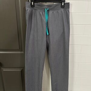 Figs graphite Livingston bottom, small, regular length and waist